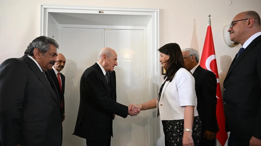 DEM Parti heyeti Bahçeli ile görüştü!