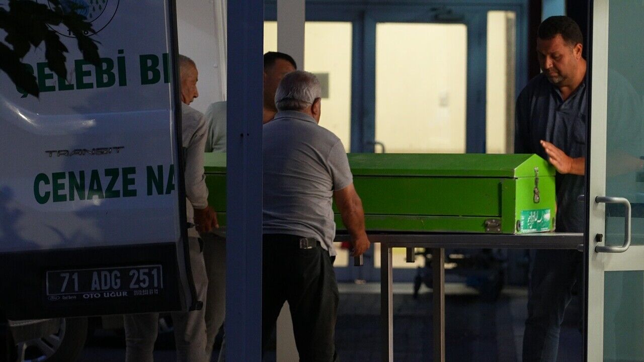 Babam Kayip Dedi Parcalayip Tuvalete Gomdugu Ortaya Cikti Kirikkale Celebi