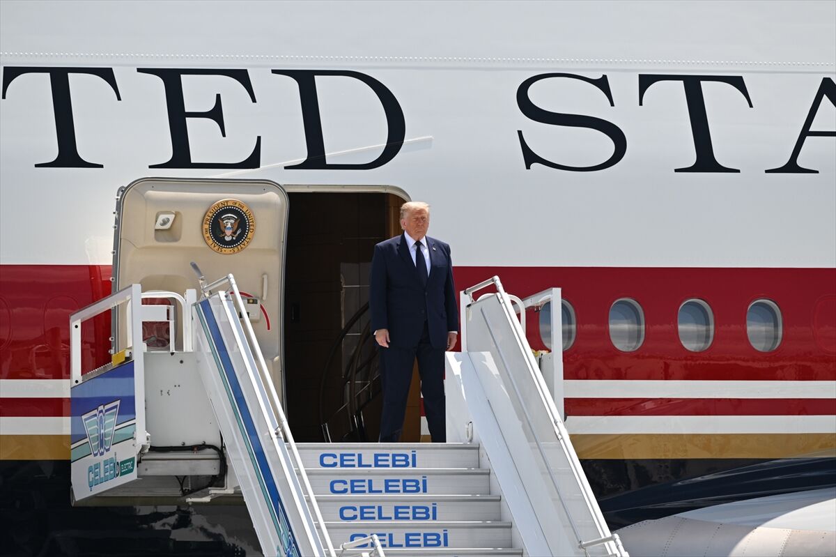 Cumhurbaskani Erdogan Havalimaninda Trumpi Karsiladi 11 Aa