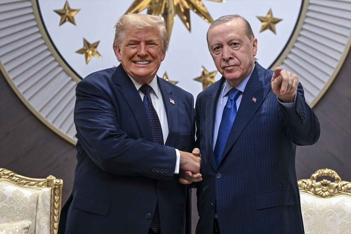 Cumhurbaskani Erdogan Havalimaninda Trumpi Karsiladi 8 Aa
