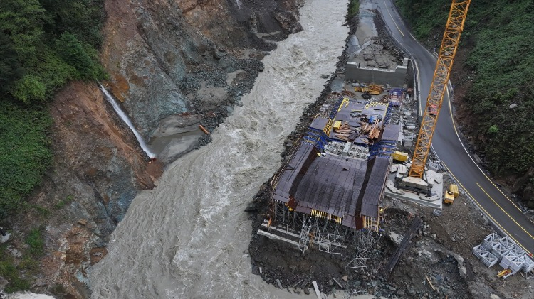 AFAD Rize İl Müdürlüğünden yapılan yazılı açıklamada, son 24 saatte kentte en çok yağışın 161,8 milimetre ile İkizdere ilçesine bağlı Çağrankaya Yaylası''nda ölçüldüğü bildirildi.